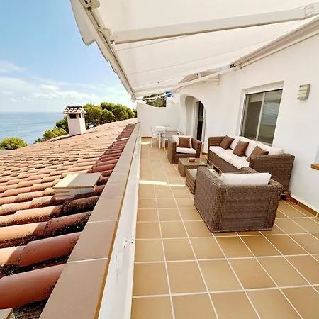 Les Rotes 30 By Homeprive *
