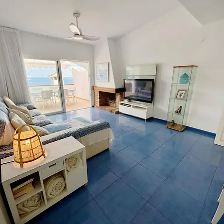 Les Rotes 30 By Homeprive Apartment