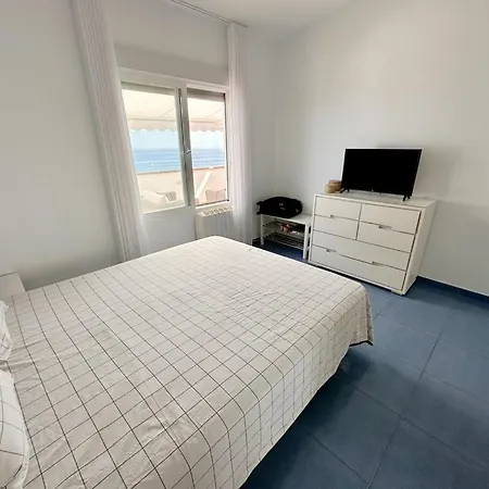 Les Rotes 30 By Homeprive Apartment Denia